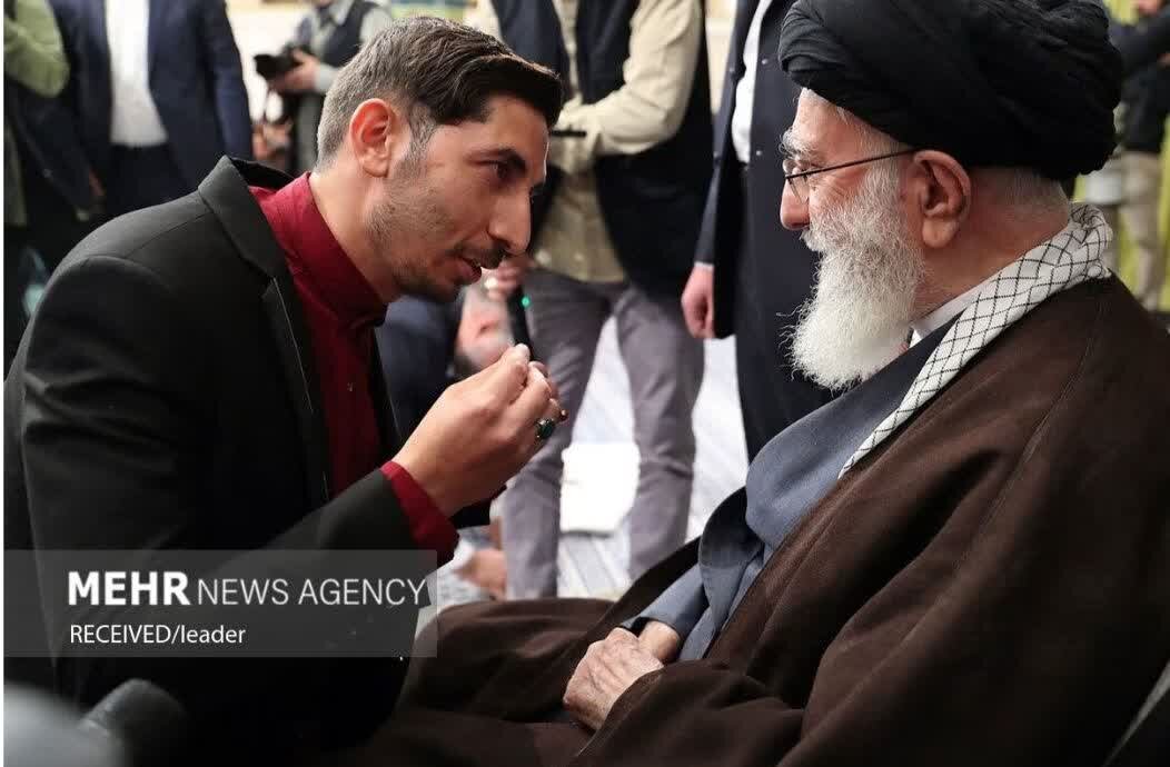 هنر تیزترین سلاح جامعه/دیدار رهبری شیرینترین خاطره هنرمند
بیجاری