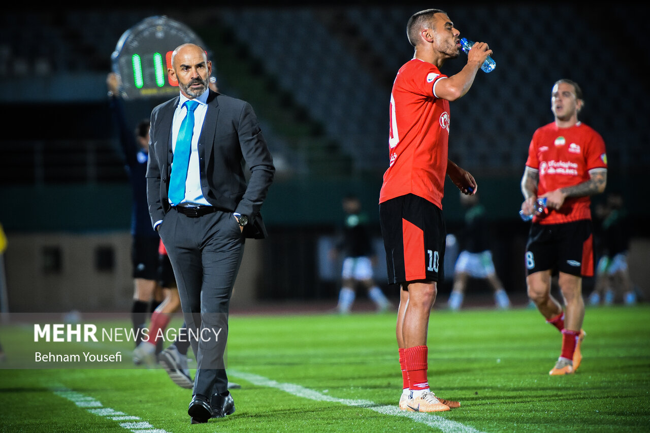 هیأت مدیره باشگاه تراکتور حمایت قاطعی از پاکو خمزدارند