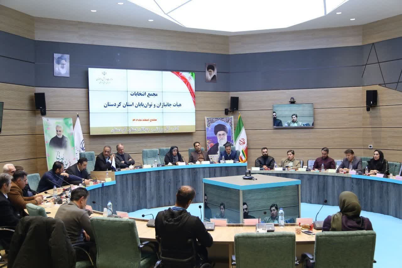 هیأتهای ورزشی منابع مالی مورد نیاز توسعه رشته خود را تامین
کنند