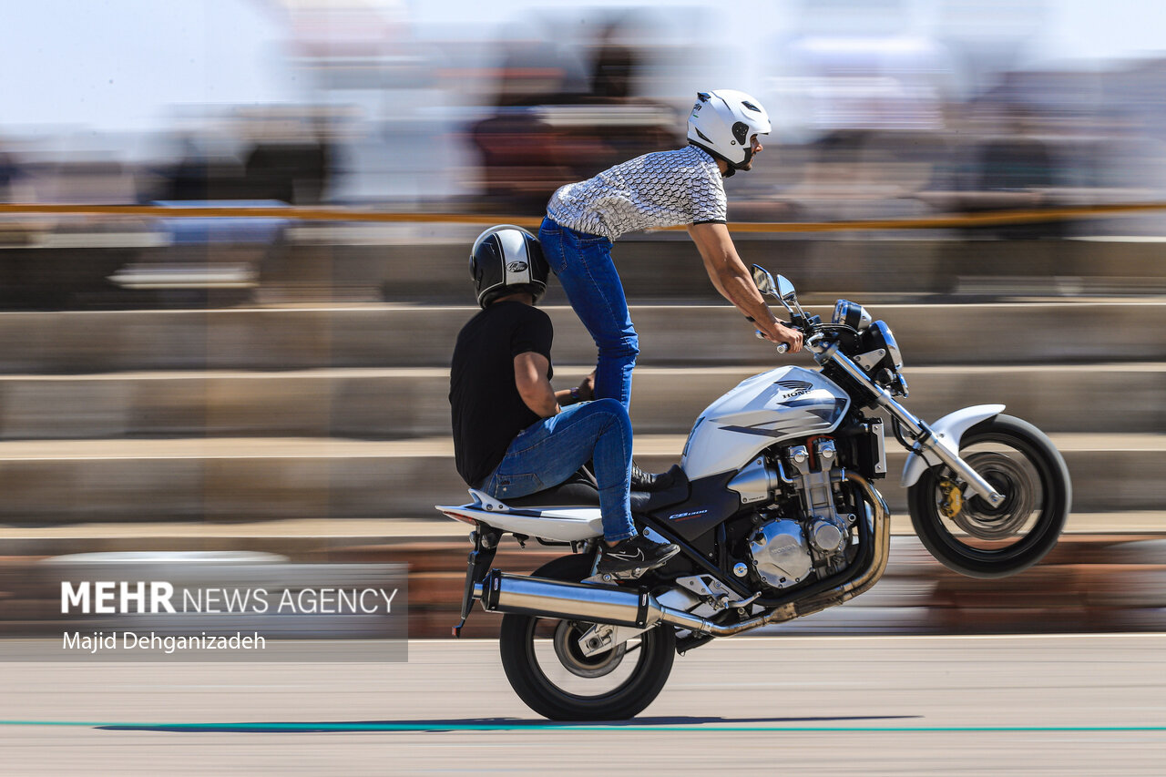 هیجان به وقت جوانی