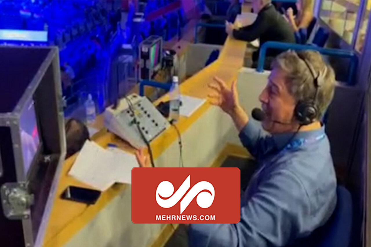 هیجان وصفناپذیر هادی عامل در هنگام گزارش کشتی امیرحسین زارع