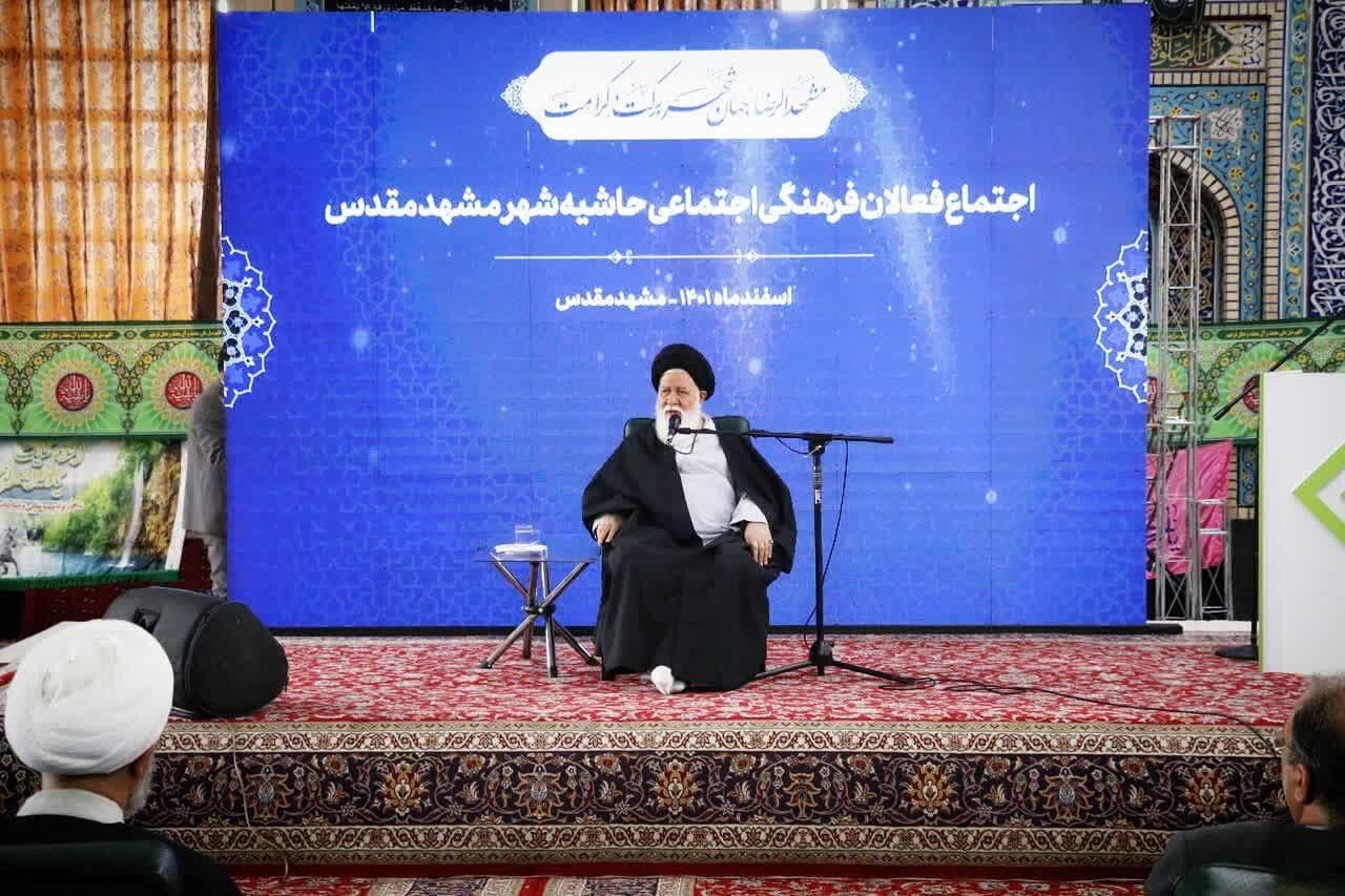 هیچ مسئولی حق ندارد در برابر مشکلات بی‌تفاوت باشد