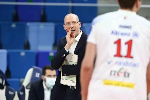 والیبال ایران باید درجمع هشت تیم اول باشد/در مورد پول صحبت
نکردیم