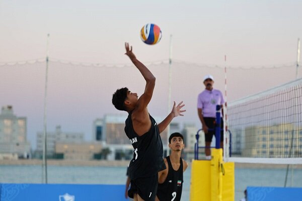 والیبال ساحلی پسران از صعود به نیمه‌نهایی باز ماند