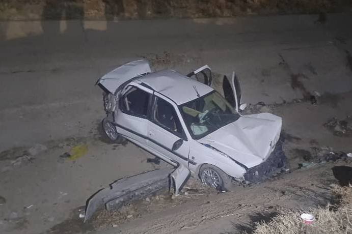 واژگونی خودرو در محور مرگنلر – شوط ۲ فوتی برجا گذاشت