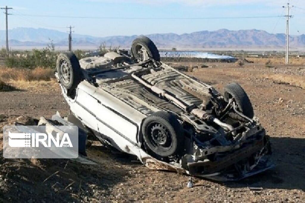 واژگونی خودروی حامل زایران حسینی در اندیمشک یک کشته و ۲ مصدوم بر جا گذاشت