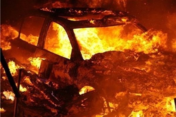 واژگونی و شعلهور شدن پراید در اتوبان تهران – قم
