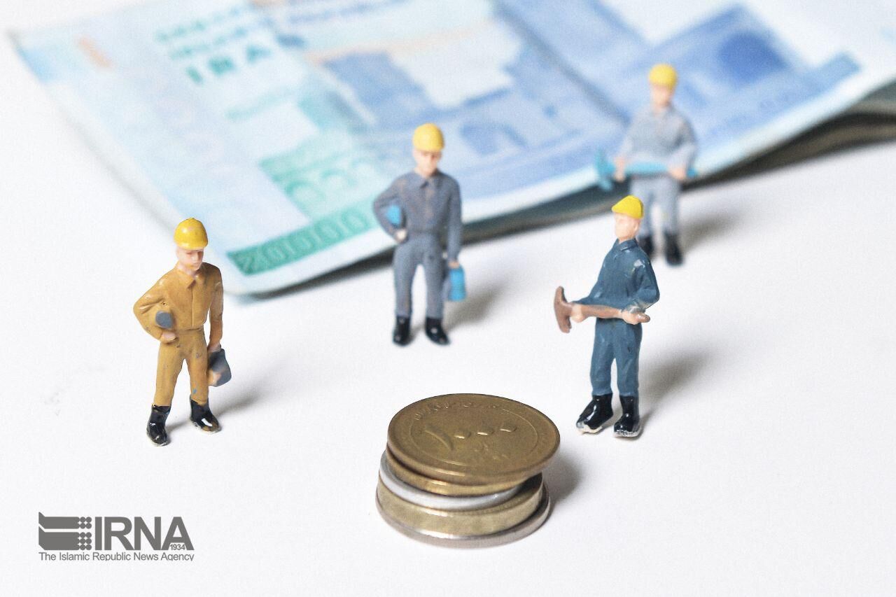 واکاوی نقش کارگران در تعیین حداقل دستمزد/ چاله فضایی فقر کجاست؟