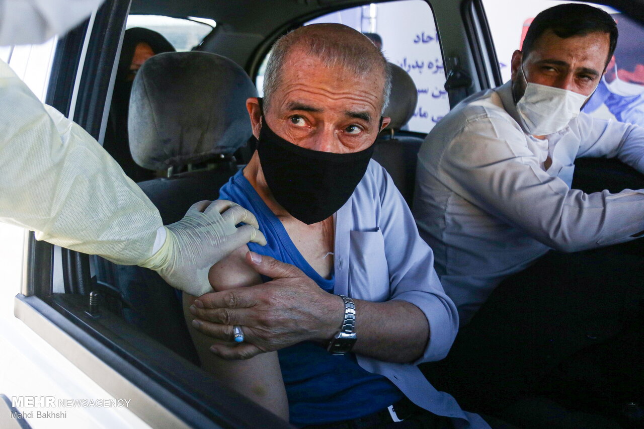 واکسیناسیون بیش از ۳ هزار نفر در  چهار مرکز جدید خودرویی تهران