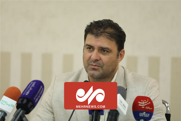 واکنش رئیس فدراسیون قایقرانی به حواشی لباس کاروان ایران در
المپیک