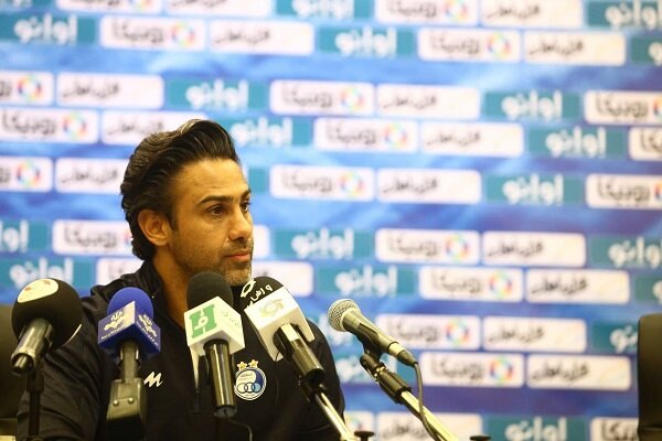 واکنش فرهاد مجیدی به جذب سعید عزت اللهی و حذف استقلال از آسیا