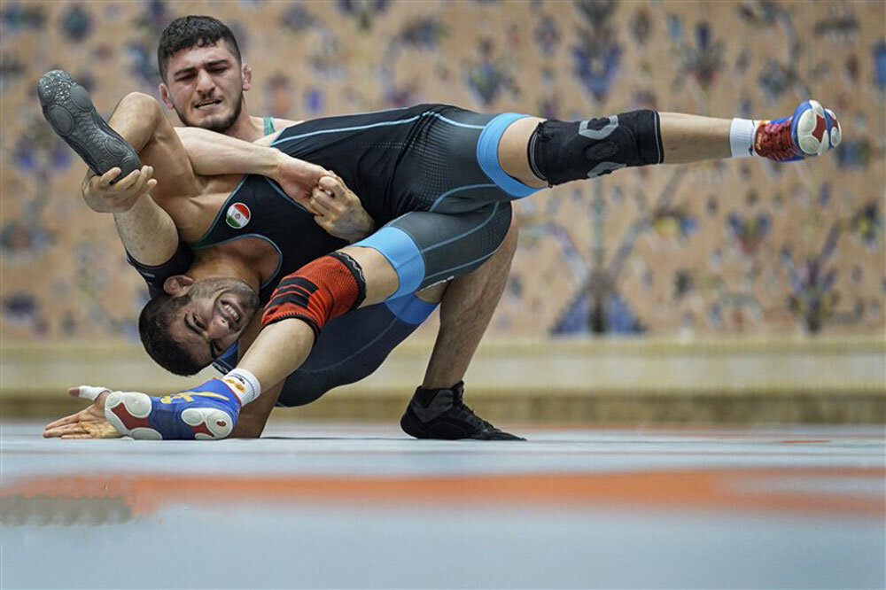 واکنش مربی تیم کشتی آزاد به نحوه انتخاب مسافران جهانی