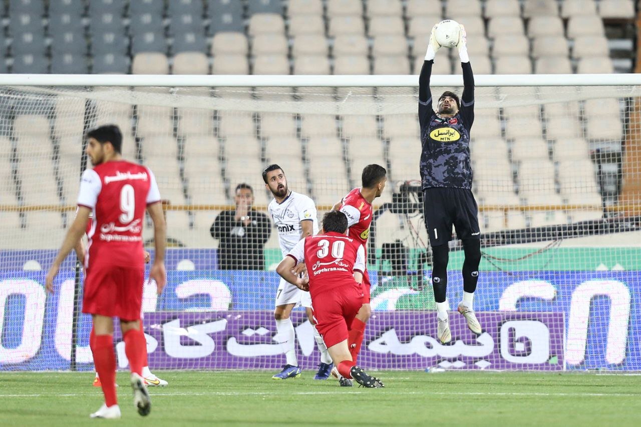 واکنش معاون پرسپولیس به پیشنهاد ۱۰۰ میلیاردی و انتخاب جانشینیحیی