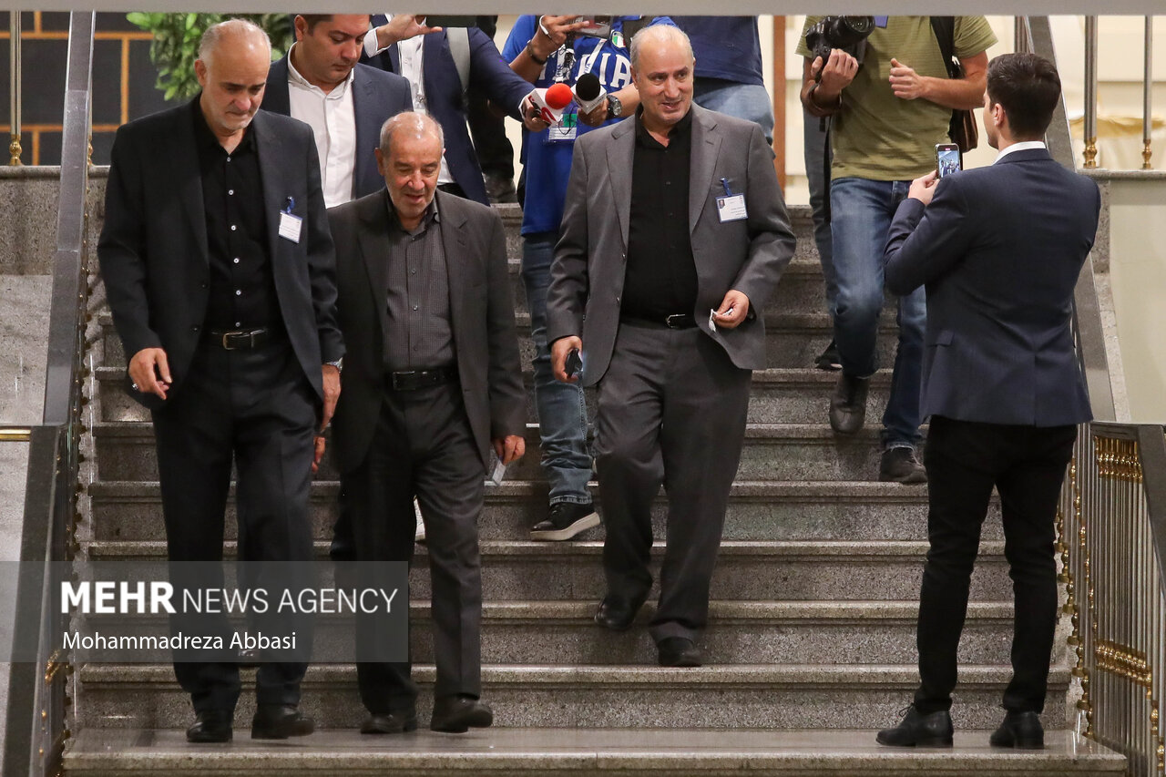 واکنش وزیرورزش به تغییر سرمربی تیم ملی فوتبال و انتخابات فدراسیون