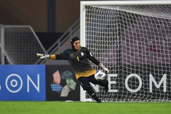 واکنش گلر تاریخساز فوتبال به حضور در تیم ملی پس از چهار سال غیبت