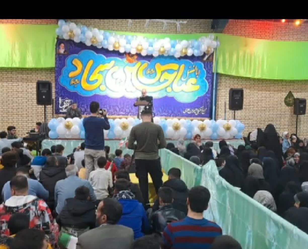 وحدت و انسجام اقوام و مذاهب از ویژگی‌های انقلاب اسلامی است