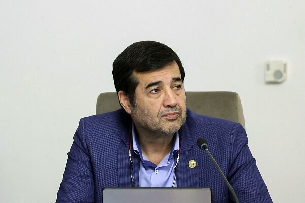 ورزشگاه امام رضا (ع)میزبان ایران و قطر/ بانوان تماشاگر حضور
دارند