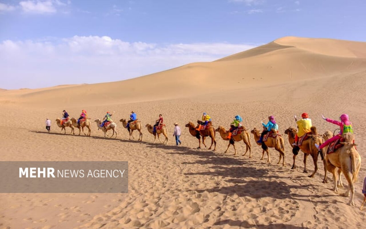 ورزنه به محور گردشگری کویر اصفهان در امتداد زایندهرود تبدیل میشود