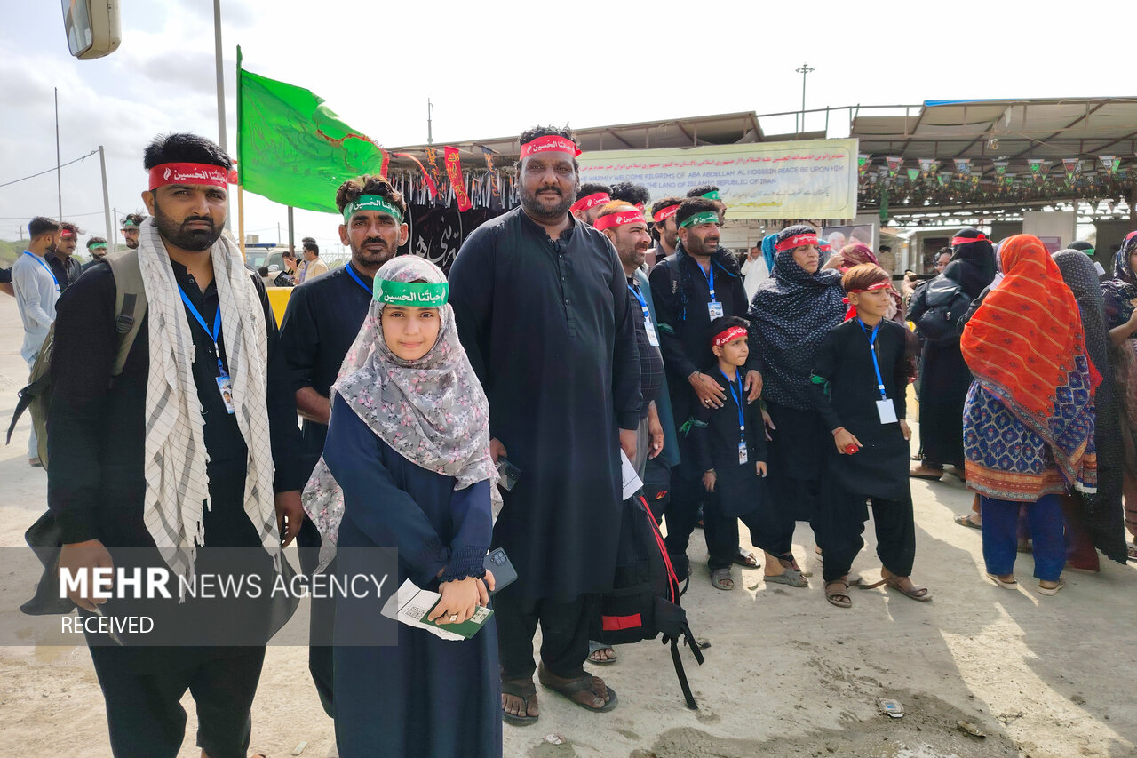 ورود بیش از ۱۰ هزار زائر پاکستانی از مرزهای سیستان وبلوچستان