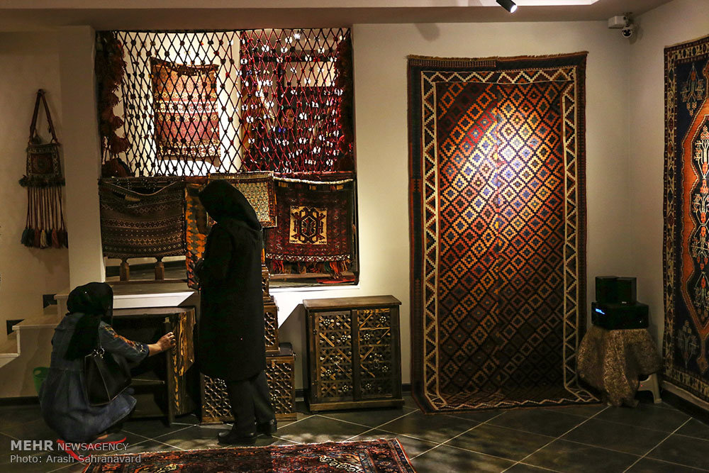 ورود دستبافتهها به کشور برای تعمیر و رفو ممکن شد