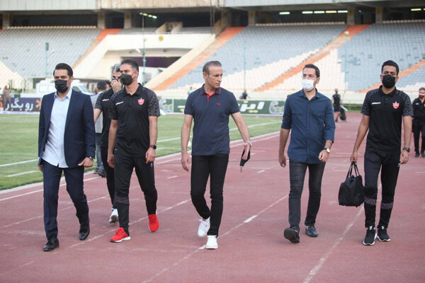 ورود مستقیم سرمربی پرسپولیس به مذاکرات برای کاهش ارقام قرارداد