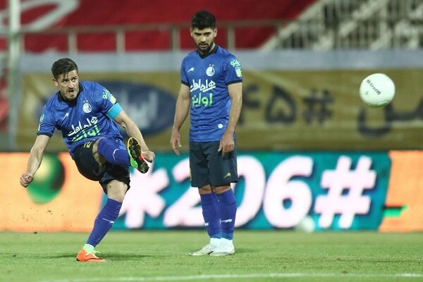 وریا غفوری – فولاد؛ در آستانه نهایی شدن