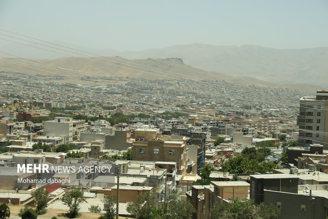 وزش باد و گرد و خاک در تهران