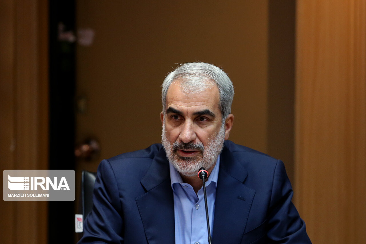 وزیر آموزش و پرورش: دشمن میخواهد بین دانشآموزان و نسل شهدا فاصله ایجاد کند