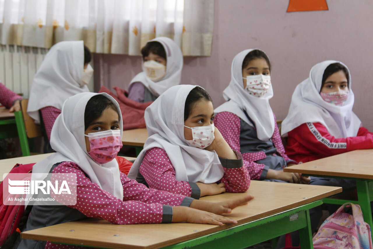 وزیر آموزش و پرورش: مدارس از اول مهر ماه حضوری است