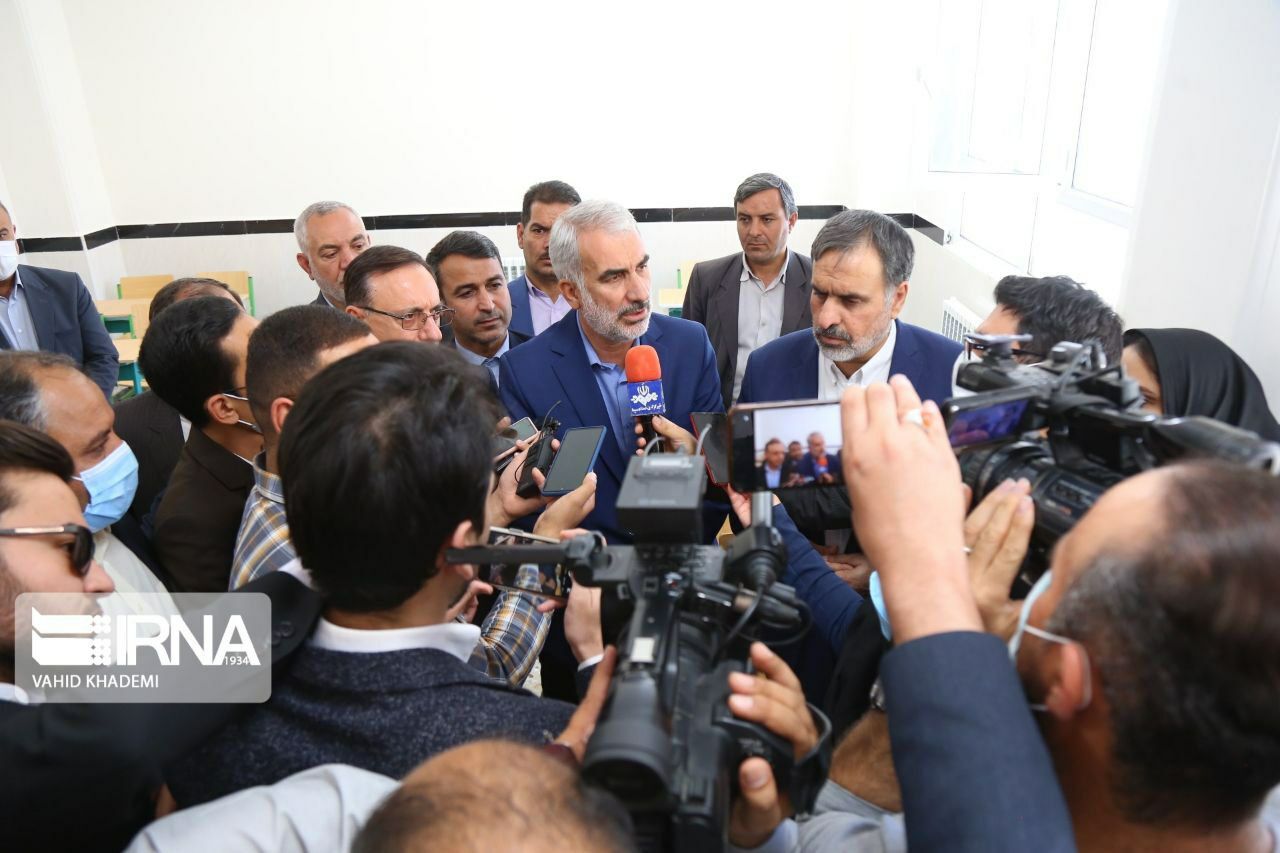 وزیر آموزش و پرورش: مدارس کانکسی و خشتی تا سه سال آینده حذف می‌شود