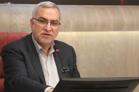 وزیر بهداشت: به دنبال تعالی و عدالت در بخش سلامت و درمان هستیم/ اختصاص ۲ هزار میلیارد تومان برای حمایت از طرح دارو یار