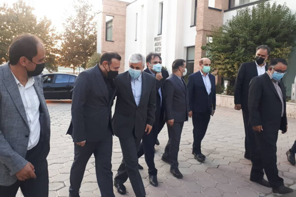 وزیر ورزش در محل تمرین تیم ملی فوتبال حضور یافت