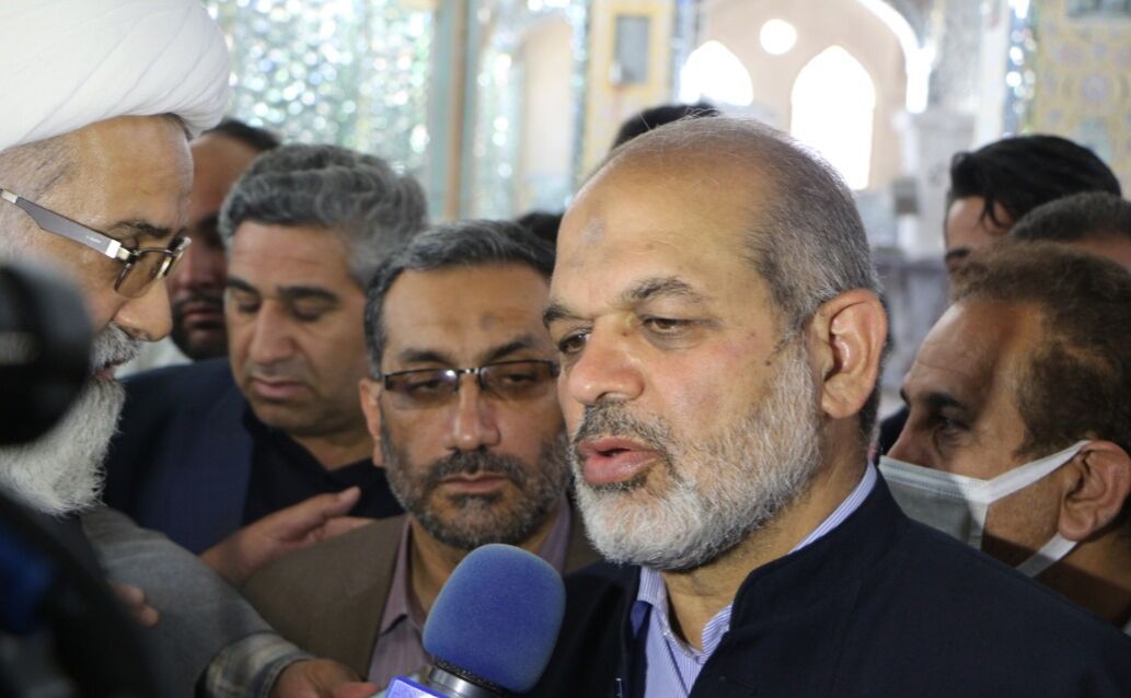 وزیر کشور: امدادگران تا یافتن تک تک پیکرهای مدفون در متروپل جستجو را ادامه می دهند