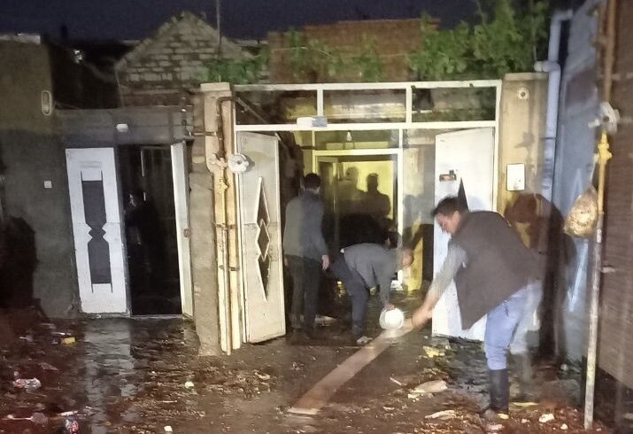 وضعیت بحرانی آبگرفتگی معابر ارومیه/ورود آب به منازل