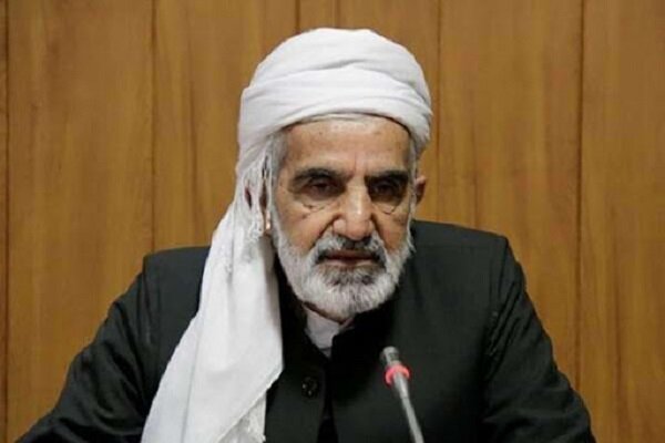 وظیفه کارکنان دولت تلاش برای رونق تولید و ایجاد اشتغال است