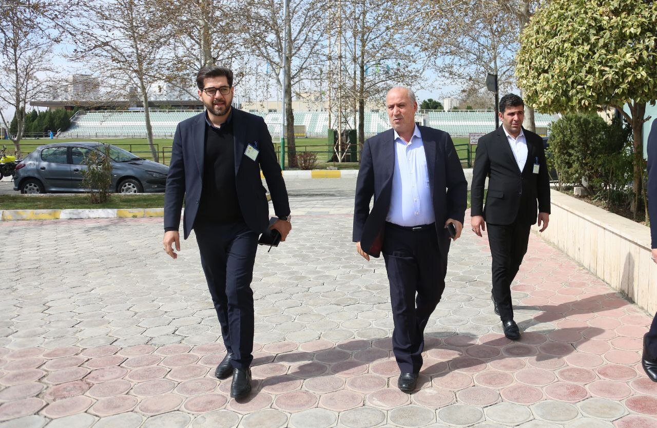 وعده رئیس فدراسیون فوتبال برای حضور بانوان در بازیهای لیگ برتر