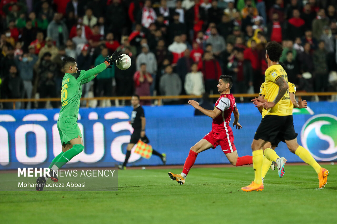 وقت سه امتیاز حیاتی پرسپولیس رسیده است/ بازیکن سازی نیازاست