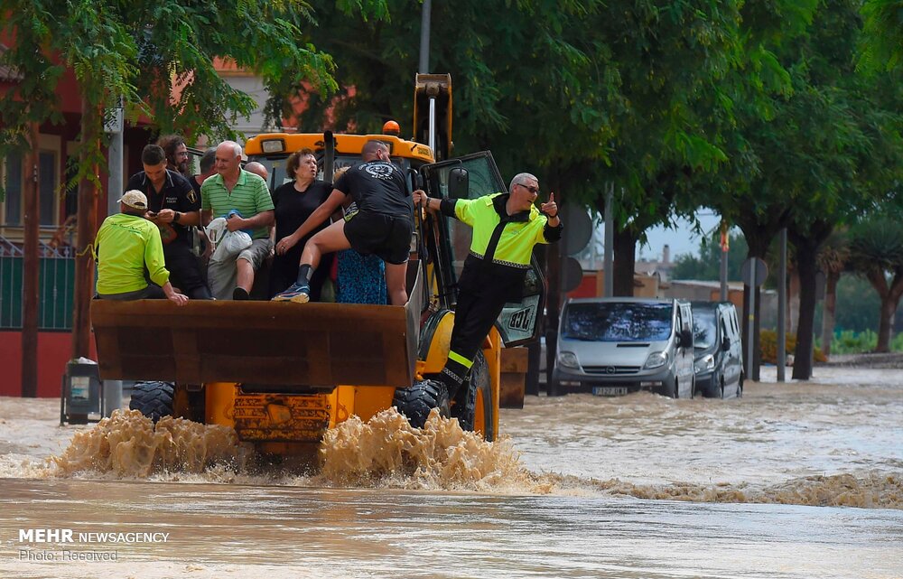 وقوع توفانهای شدید در جزایر بالئاریک اسپانیا ویرانی به بارآورد
