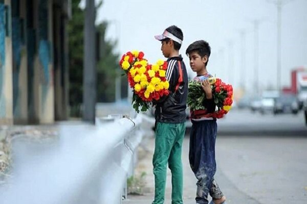 ویزیت و درمان رایگان دندانپزشکی برای کودکان کار وخیابان