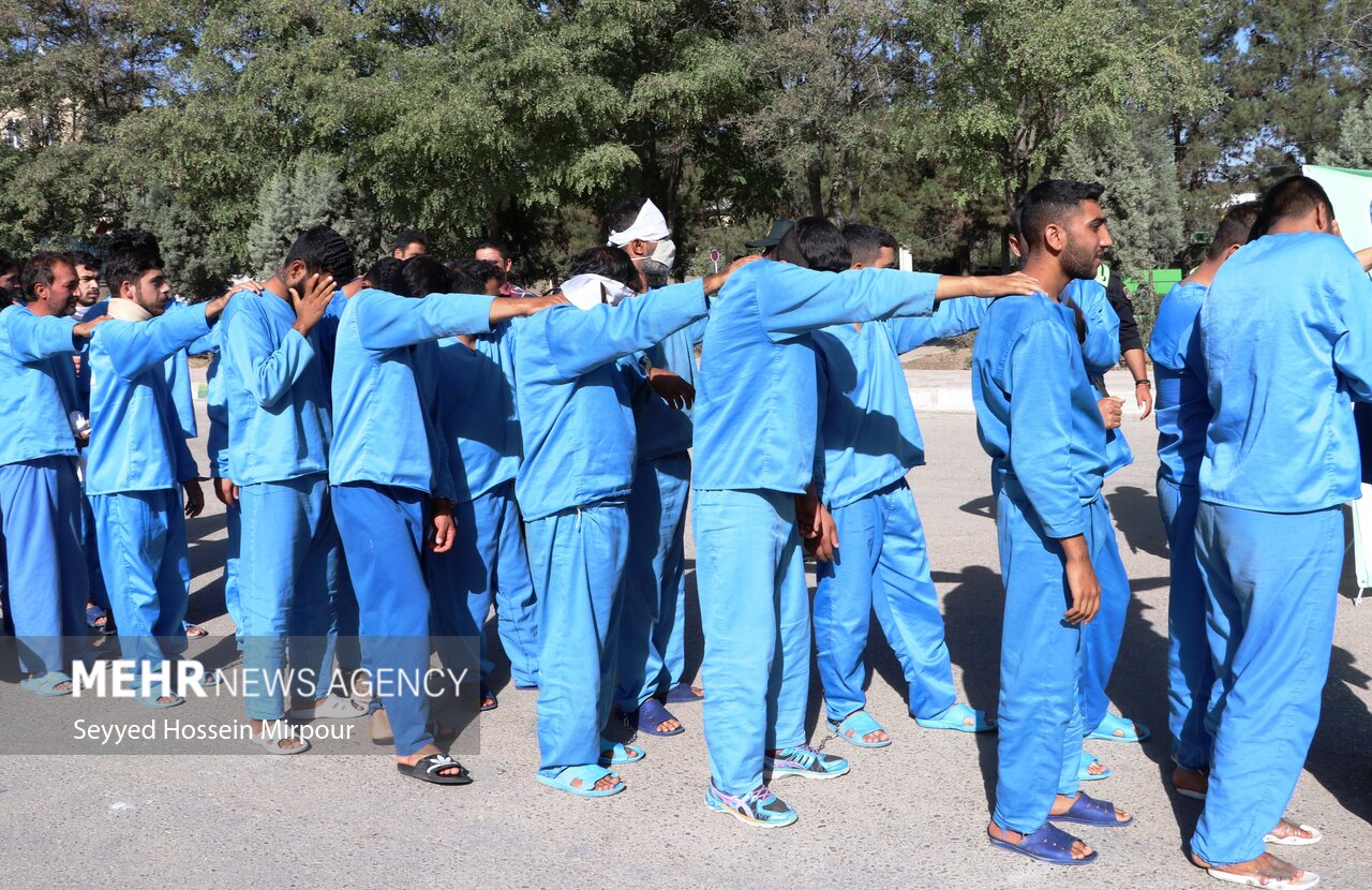 پاتک پلیس به قمارخانه اراذل و اوباش در جنوب غربتهران