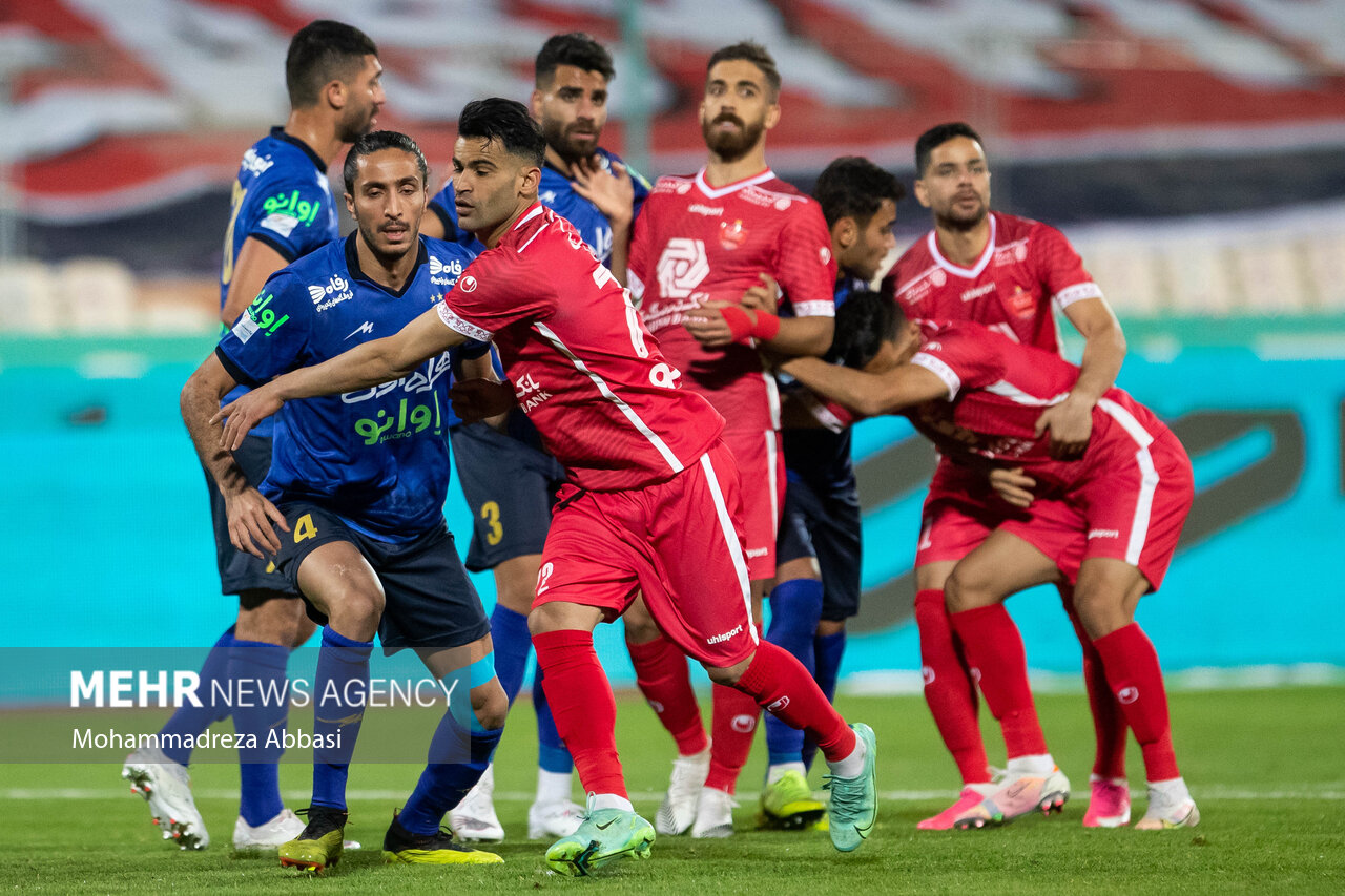 پاسخ سازمان لیگ به درخواست باشگاه استقلال و زمان بازیهای پرسپولیس