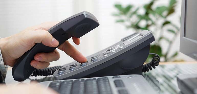 پاسخگویی مدیران تأمین اجتماعی به مردم از طریق سامانه تلفنی ۱۴۲۰