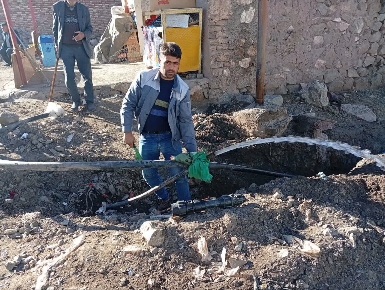 پاشایی: ۳۰۰ متر از شبکه آبرسانی روستای کاپوت در خوی اصلاح شد