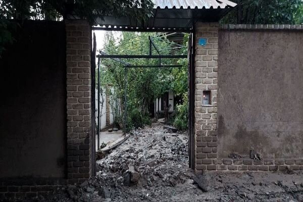 پاکسازی سیلاب راه روستایی «ترقیان»/مسیر‬ تردد مردم رفع
انسداد شد