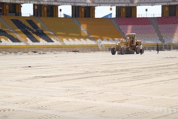 پایان عملیات بسترسازی چمن ورزشگاه نقشجهان