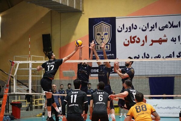 پایان نیم فصل اول لیگ برتر والیبال با صدرنشینی سیرجانی‌ها