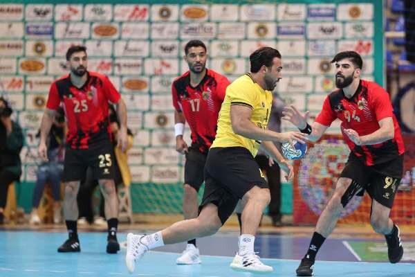 پایان نیم فصل اول لیگ هندبال در روز اولین شکست مس و برد پرگل استقلال