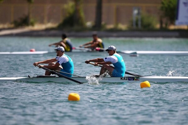 پایان کار تیم دونفره مردان روئینگ ایران با عنوان چهارمی