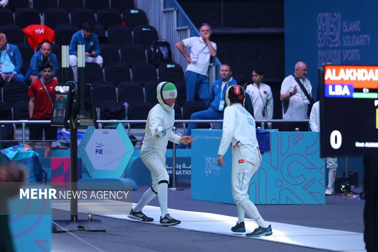 پایان کار شمشیربازی اسلحه اپه بدون مدال