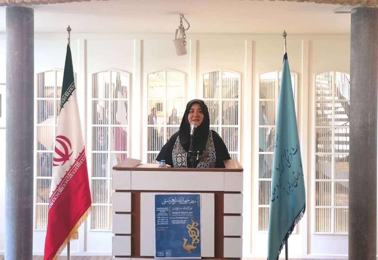 پایگاه‌های میراث فرهنگی و هتل‌ها در اختیار صنایع دستی قرارگرفت